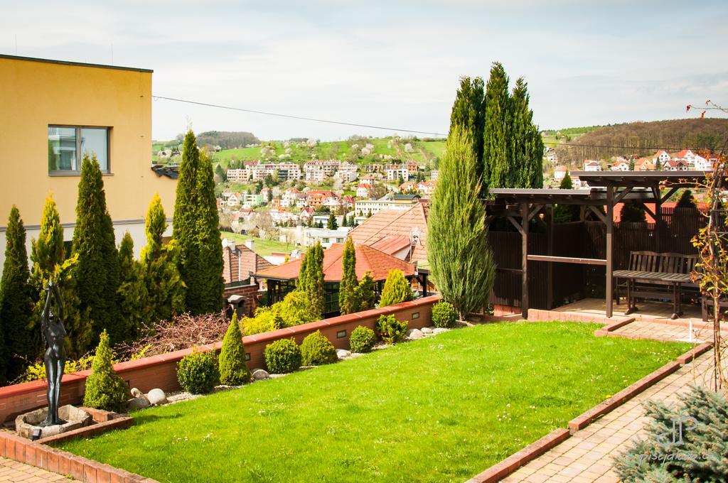 Vila Magnolie Daire Luhačovice Dış mekan fotoğraf